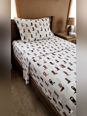 NWT! Cynthia Rowley 3 Piece Twin Size Sheet Set Country Cowgirl Cowboy Boots